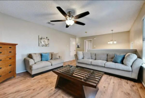 Pet Friendly Modern 3BR 25BA Nearby Park &Trail